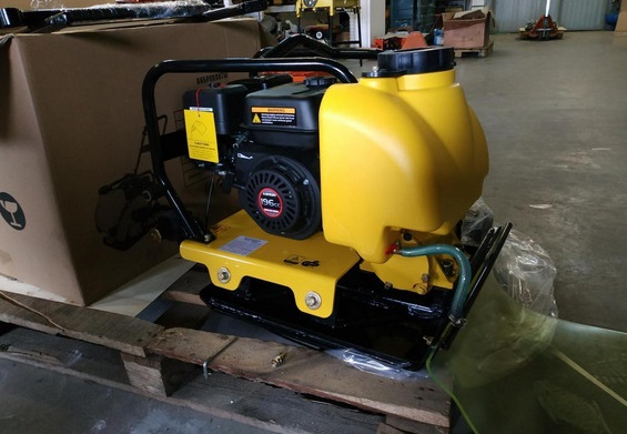 Отгрузка виброплиты на двигателе Loncin